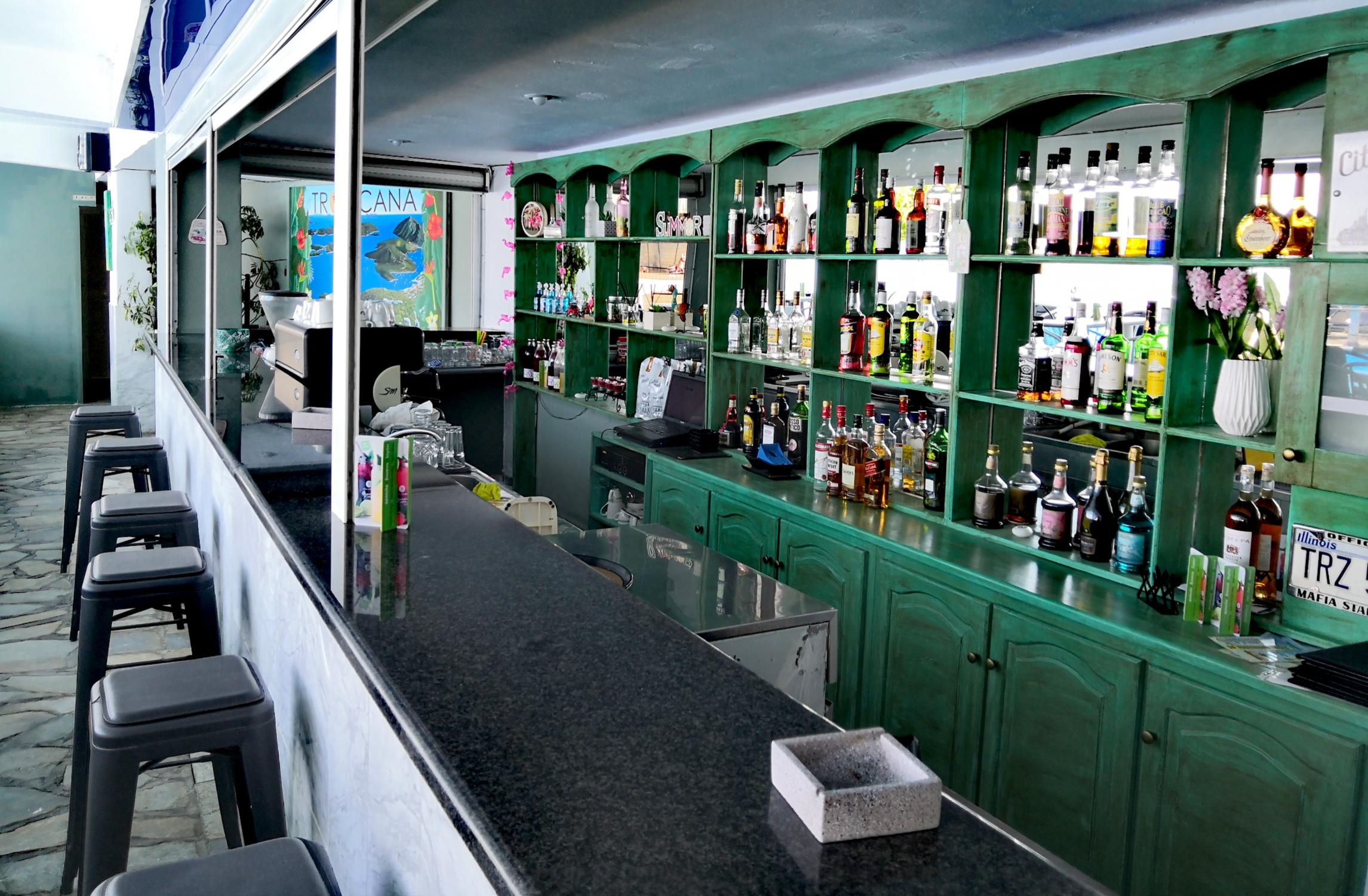 Tropicana Inn Nydri  Extérieur photo